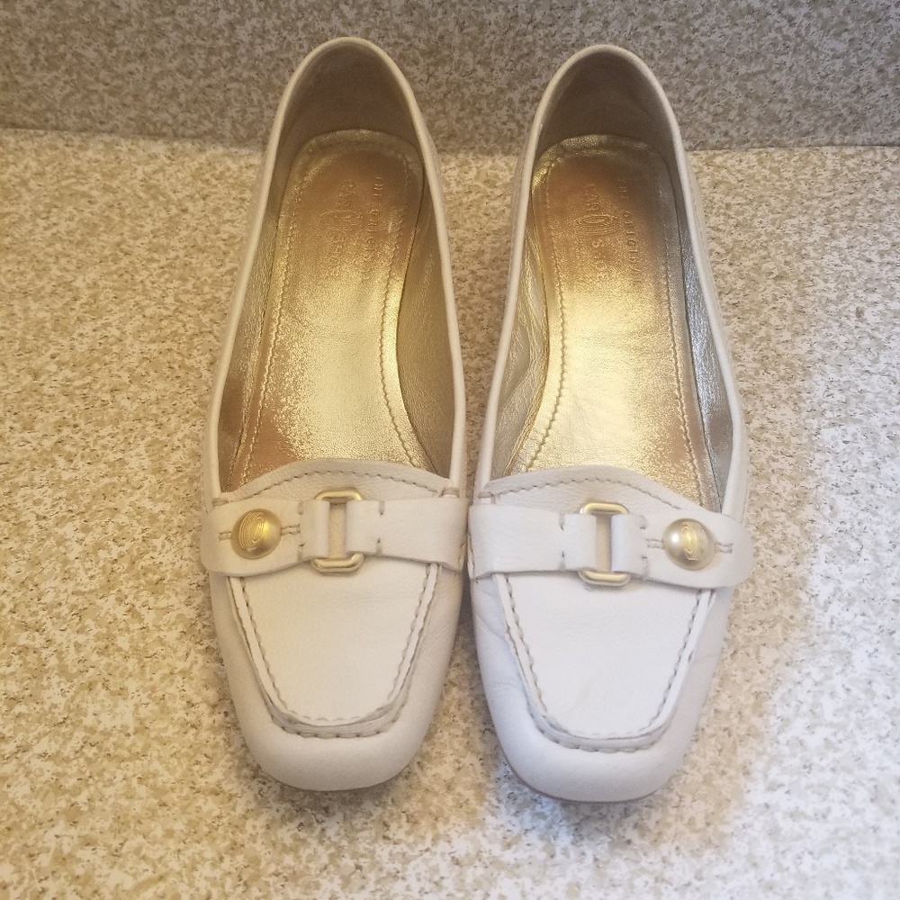 The Original Car Shoe Leather Pumps by Prada